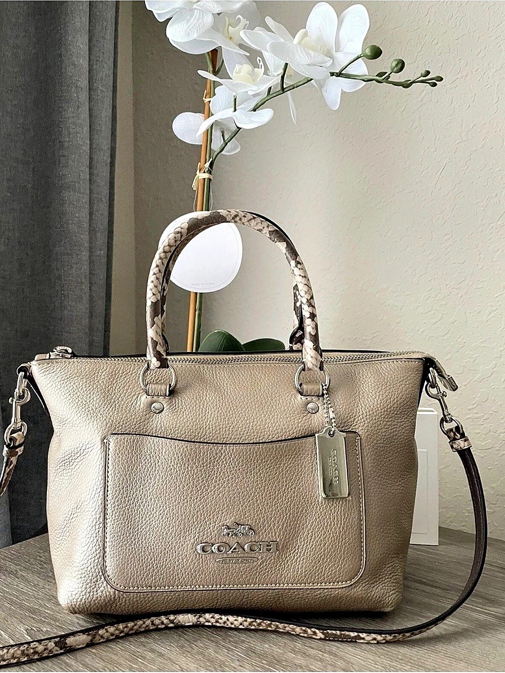 Coach Authentic Emma Satchel Beige Leather